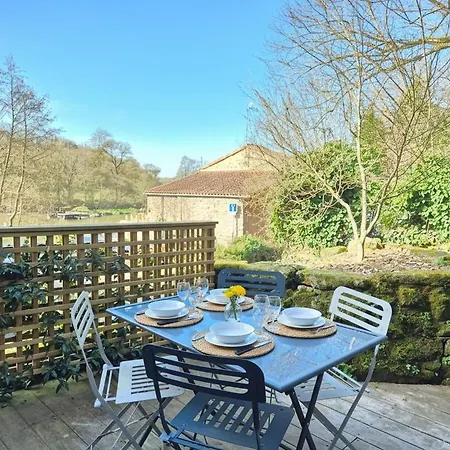 La Maison De Pierre, à 20 Min Du Puy Du Fou Maison d'hôtes Mortagne-sur-Sevre